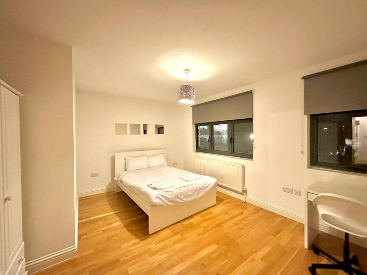 137 Guest House Camden Town London Eksteriør billede